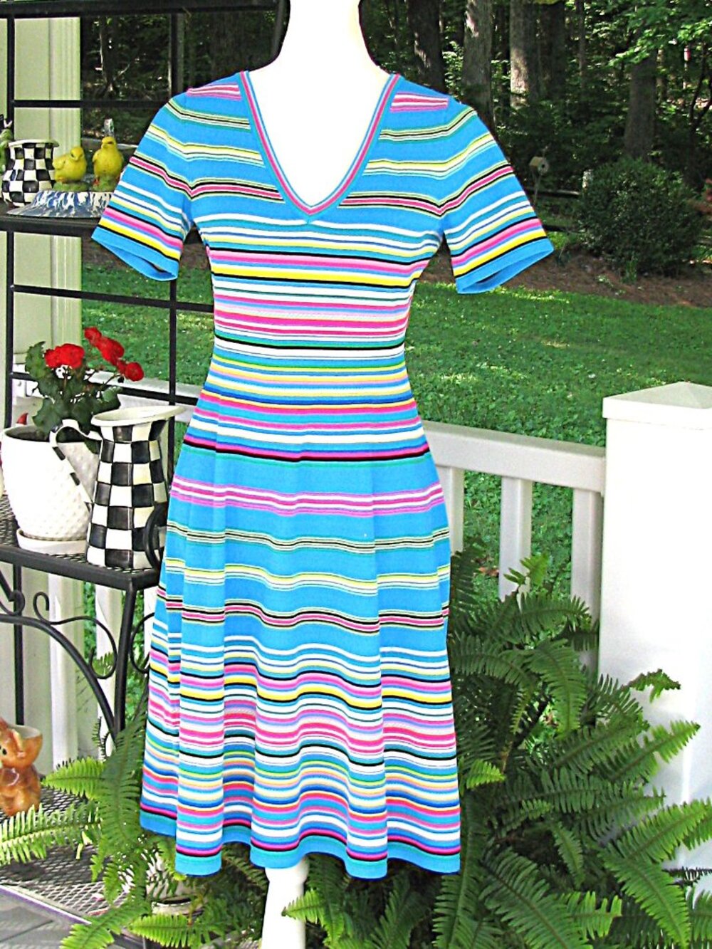 Milly striped v neck short sleeve sweater dress Large luxury style pullover